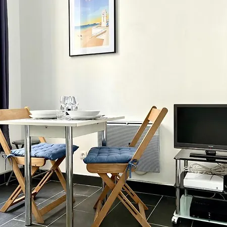 Studio Tout Equipe Emplacement Parfait Sur La Baie Des Sables *